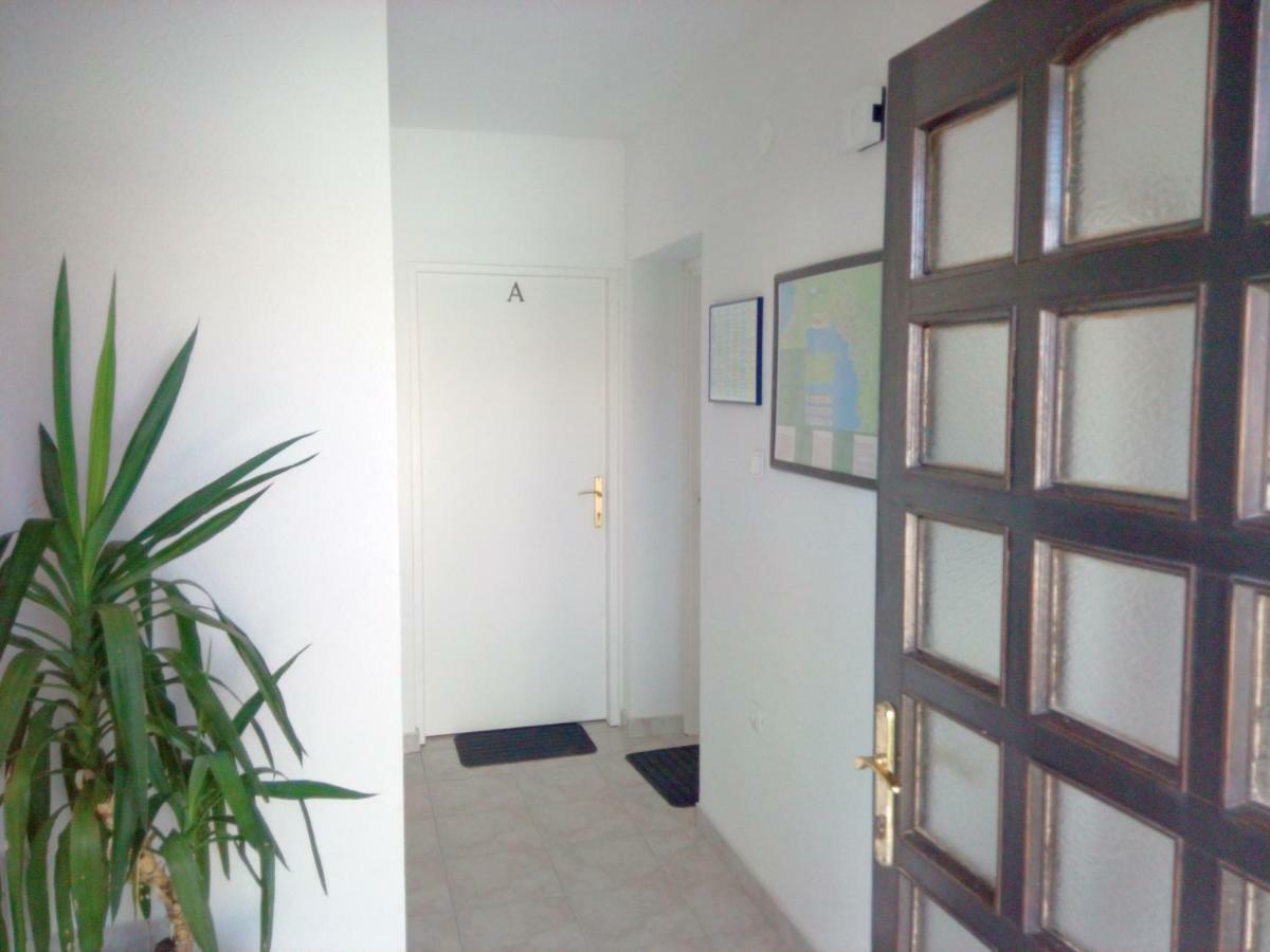 Apartments Kamelija Malinska Exterior foto